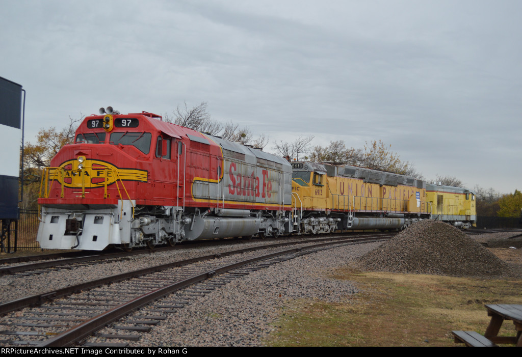 early EMD widecabs